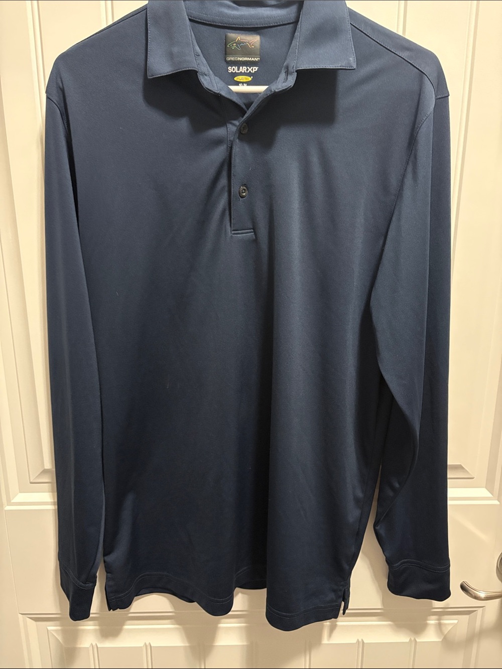 Greg Norman SolarXP Men’s M Navy Long Sleeve Golf Polo